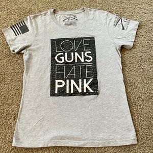 Xl Grunt Style- love guns hate pink